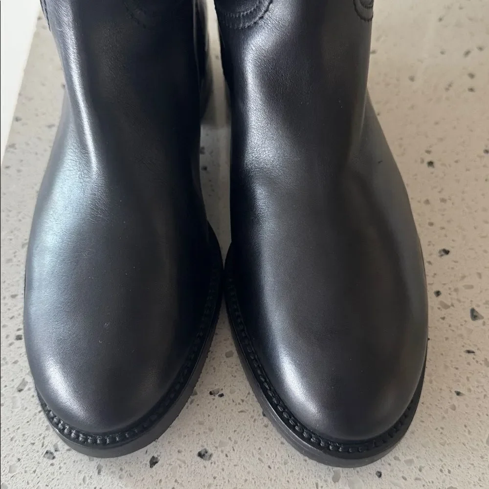 Mara Bini Black Knee-High Leather Boots Gold Buckle Sleek Pull-On Design Size 37
